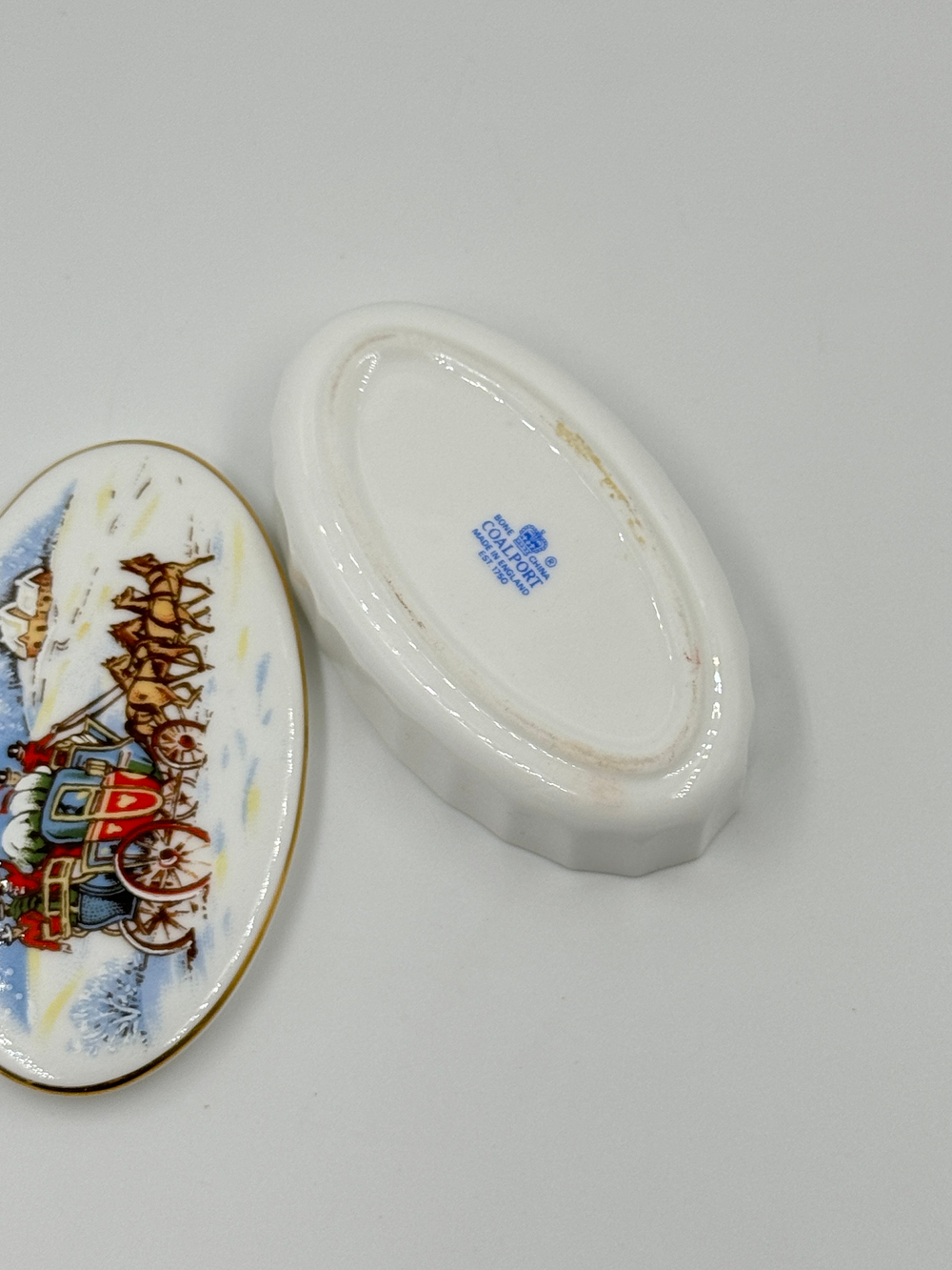 Шкатулка Карета зимой Coalport