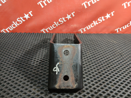 Кронштейн амортизатора переднего