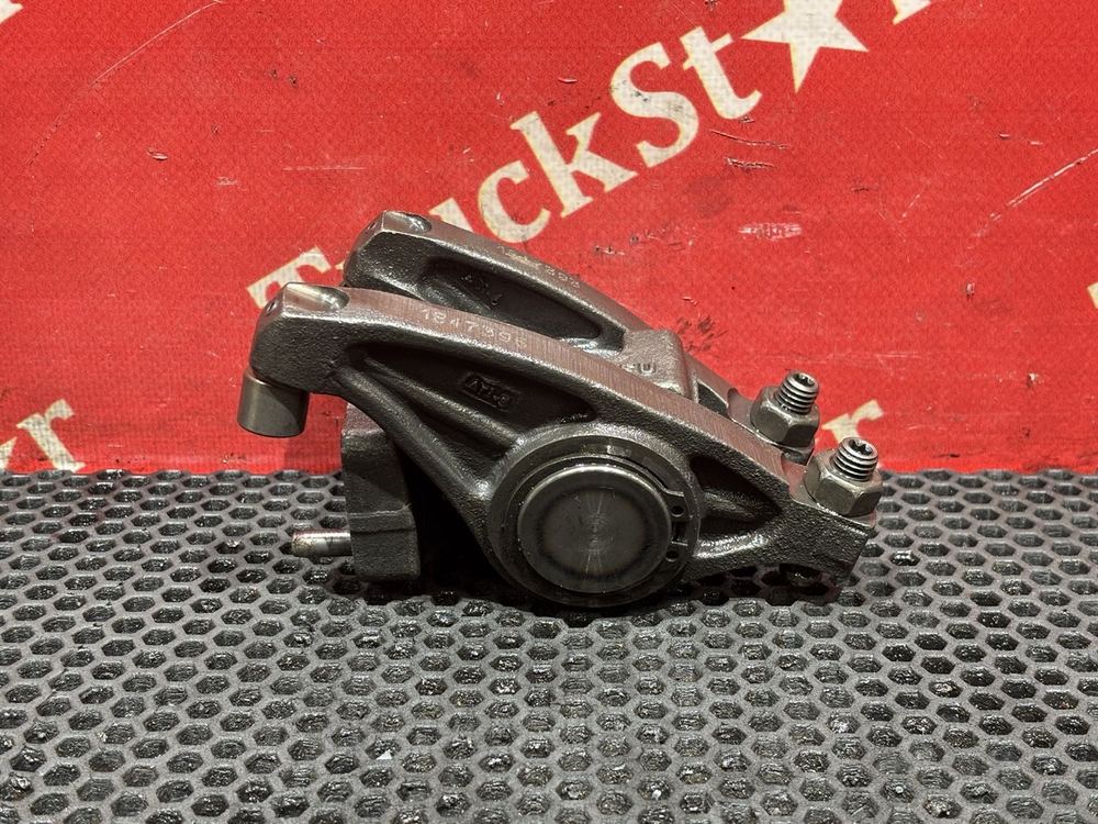 Вал рокеров в сборе 2021г.