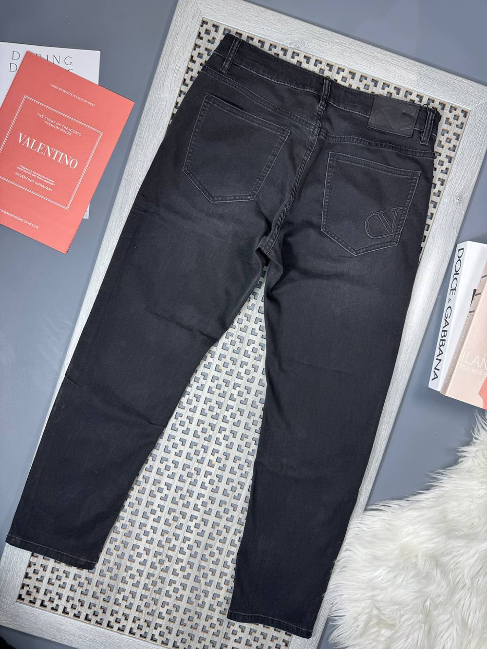 Джинсы Valentino