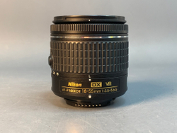 Nikon D5300 Kit 18-55mm 12634 кадров пробега.