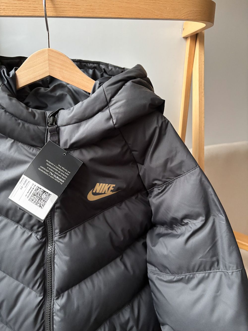 Новая утепленная куртка Nike, 152