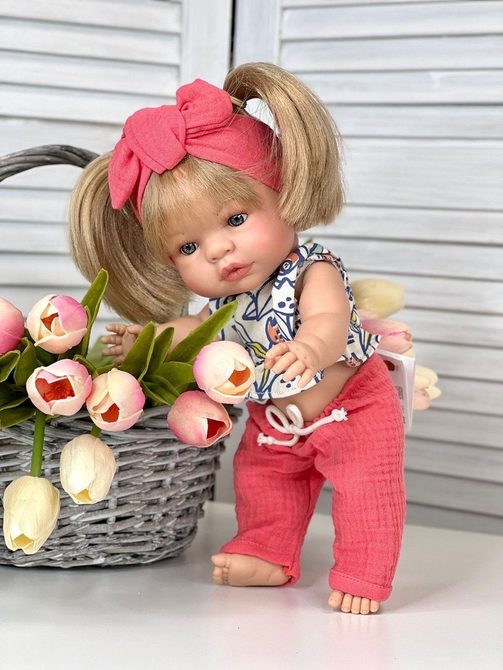 Кукла Nines виниловая 37см JOY (3064K)