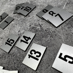 Нумерация для гардероба, наклейка на вешалки, 2х3 см