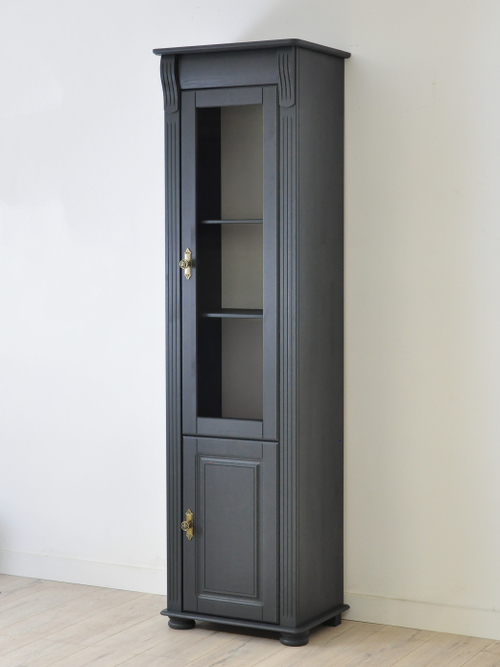 Шкаф-витрина Сюзанна из сосны, серый