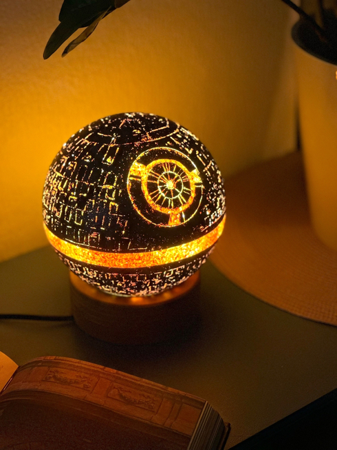 Светильник - Звезда смерти (15 см) деревянная подставка