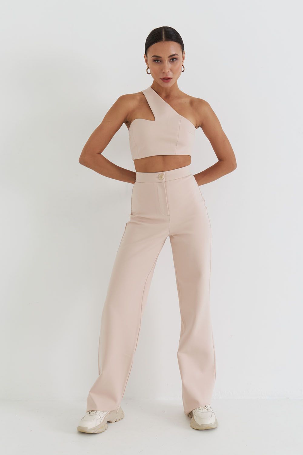 Асимметричный топ из джерси бежевого цвета