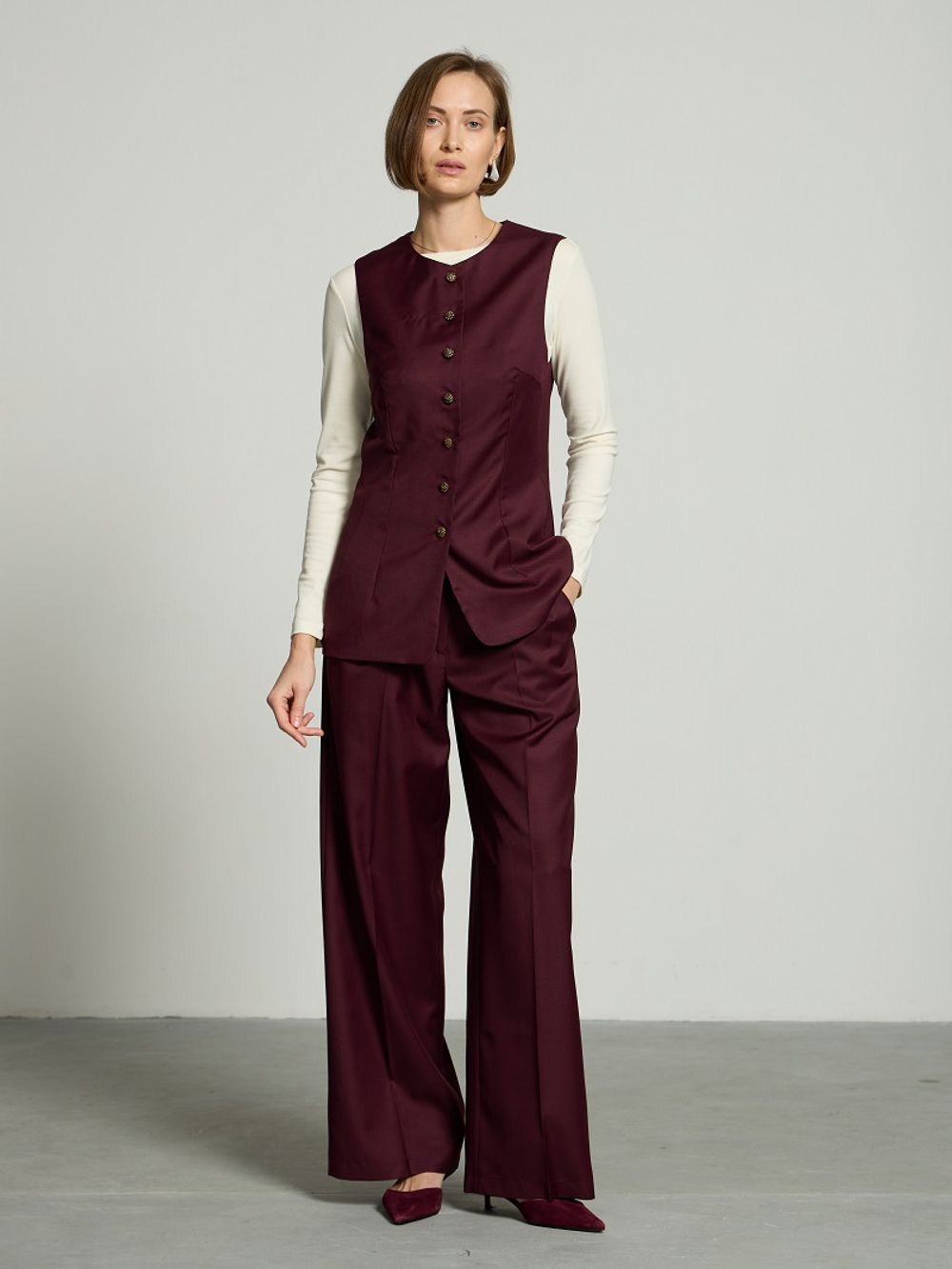 Жилет Каролина бордо шерсть