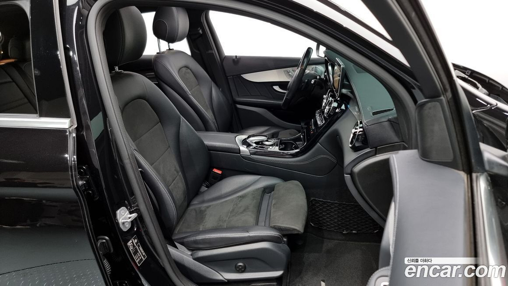Mercedes-Benz GLC-Class X253 GLC300 4MATIC AMG Line Coupe (09.2019)