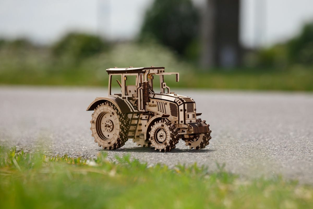Трактор Беларус-2022 от EWA - Деревянный конструктор, сборная модель, механический 3D пазл