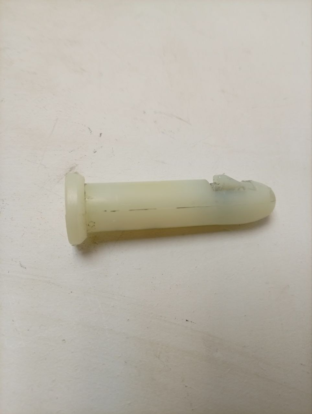 WMSD7105B кт17 Палец крепления амортизаторов стиральной машины Hotpoint-Ariston б/у