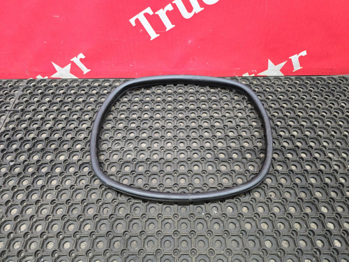 Уплотнитель инструментального ящика