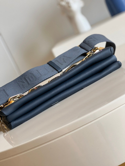 Louis Vuitton Coussin MM