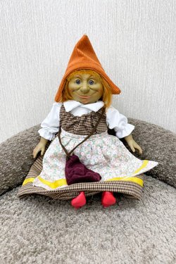 УЦЕНКА Кукла LAMAGIK мягконабивная  28см Nimrodela (41025)