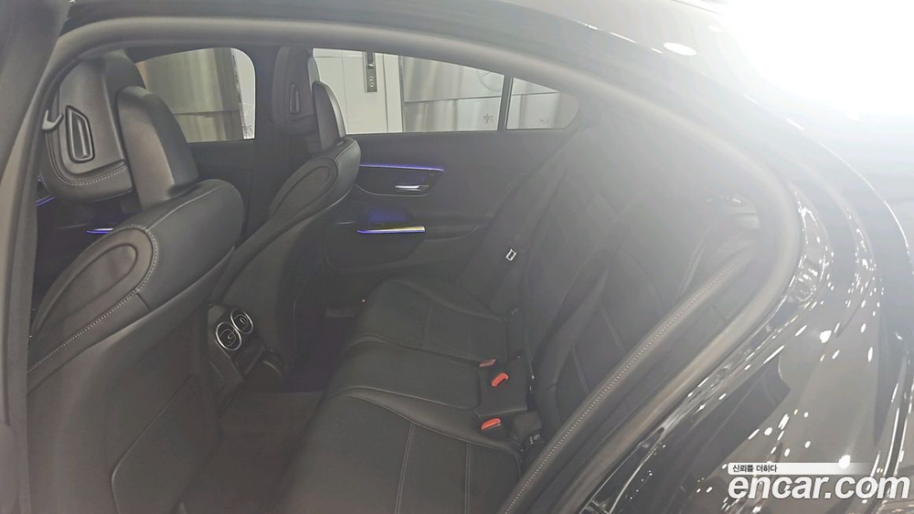 Mercedes-Benz C-Class W206 C200 Avangarde (11.2022)