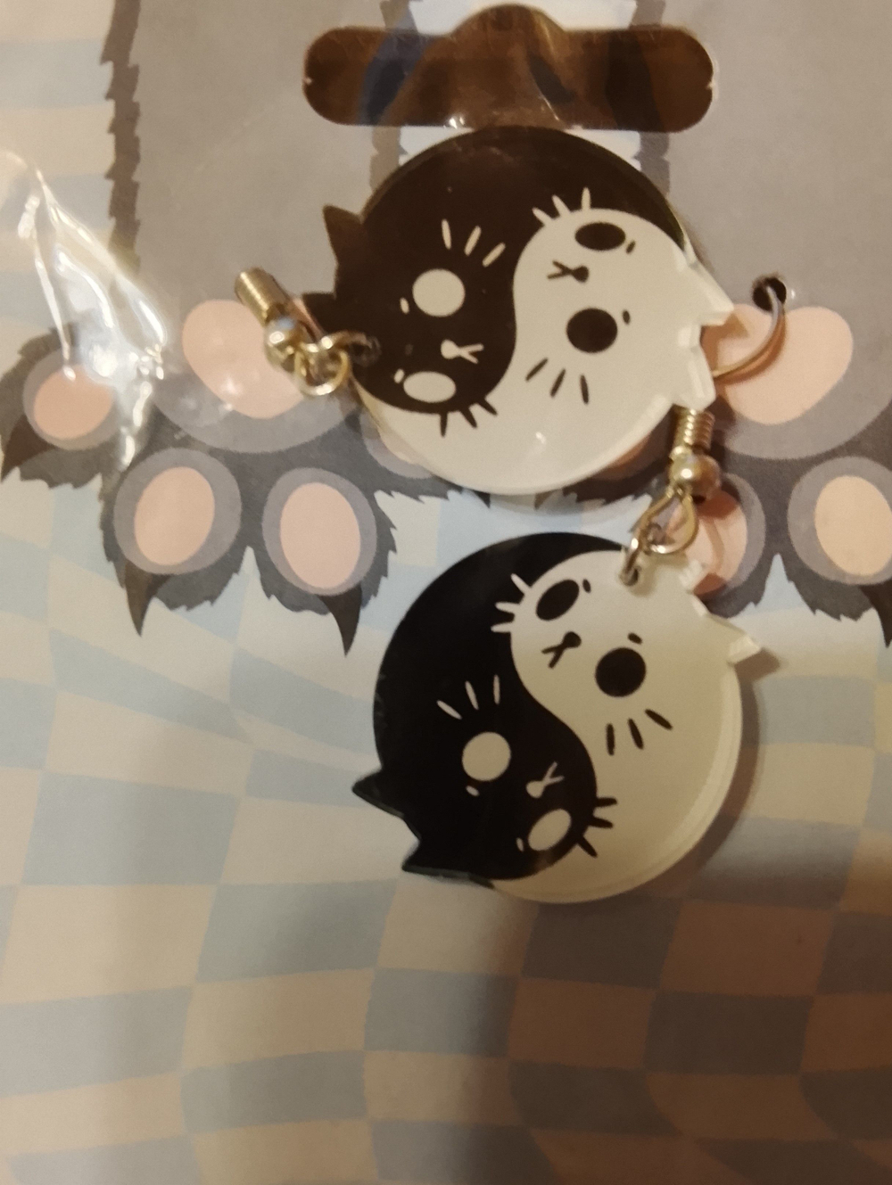 Сережки котики Инь Янь