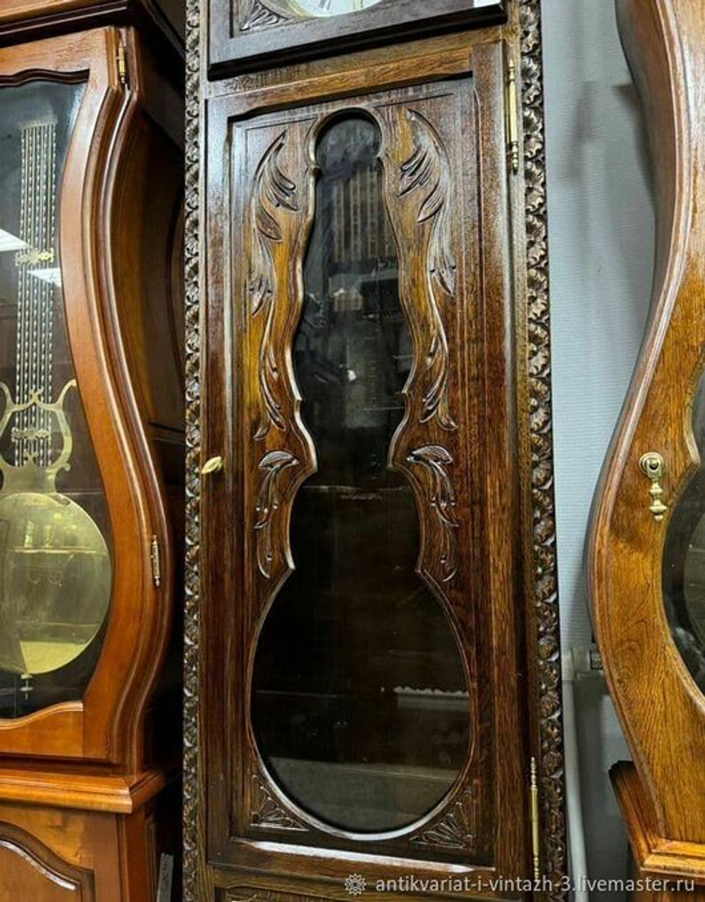 Антикварные напольные часы