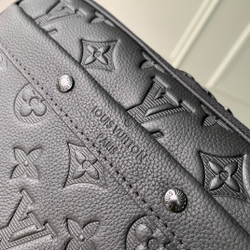 Louis Vuitton Alpha Messenger