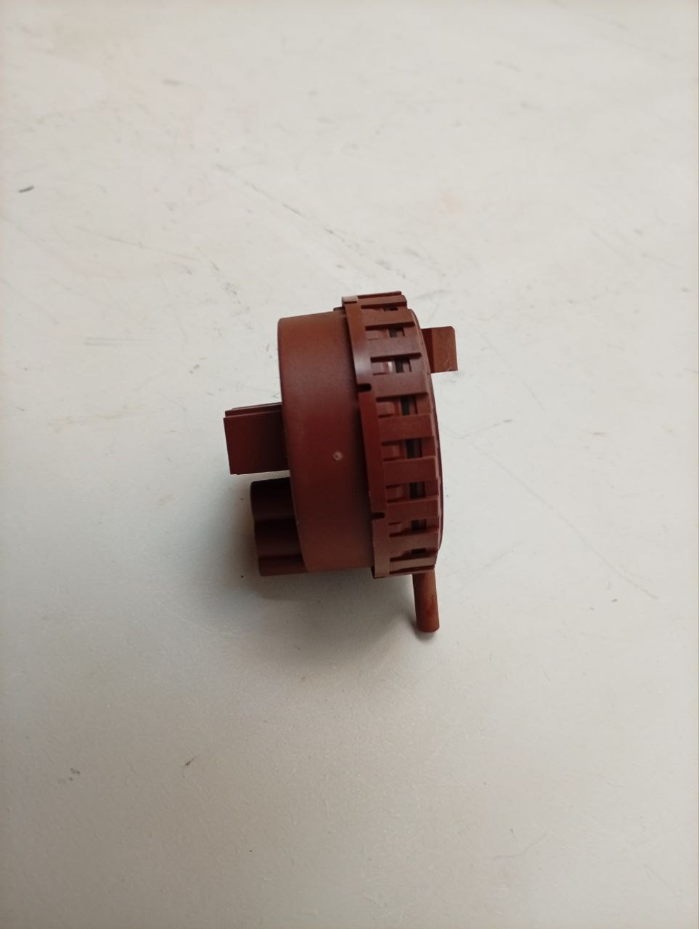 WFXI2840EU кт22 Датчик уровня для стиральных машин Bosch Siemens 5500014940 б/у