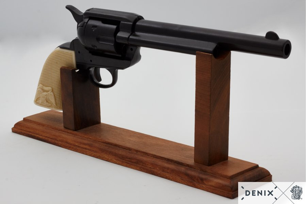 Револьвер Colt Peacemaker калибр .45, 7,5' США 1873 г., рукоять "под кость", Denix