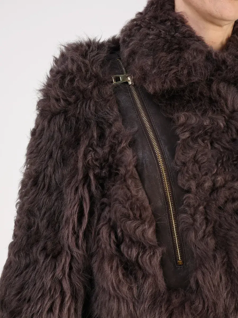 Шуба зимняя натуральная короткая дубленка