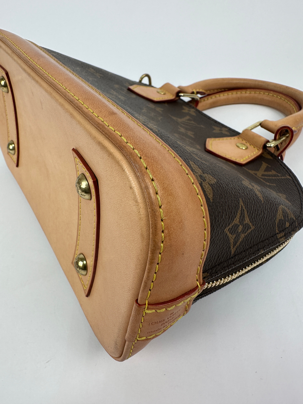 Сумка Louis Vuitton Alma BB