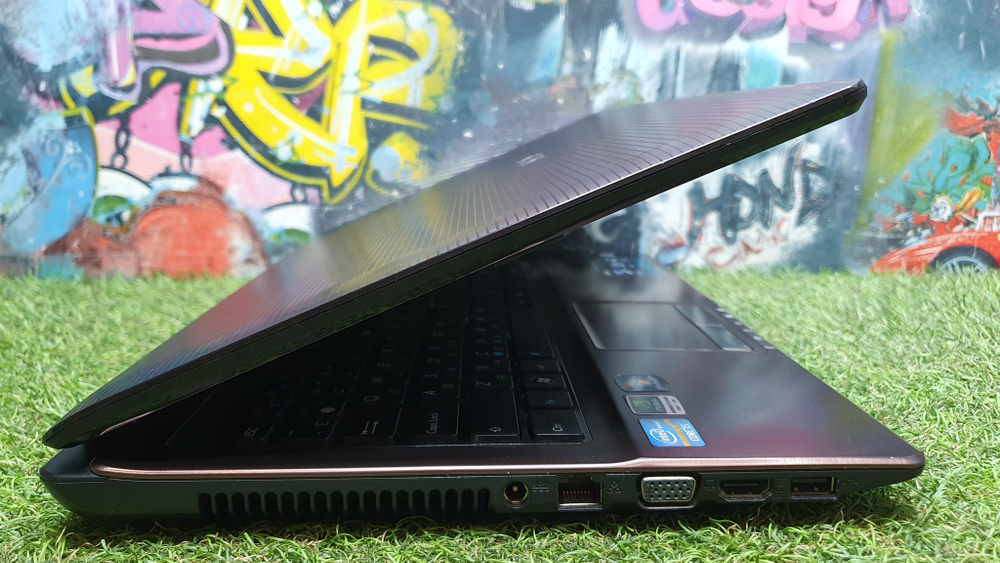 Ноутбук Asus i5/10Gb/GT 540M 2Gb