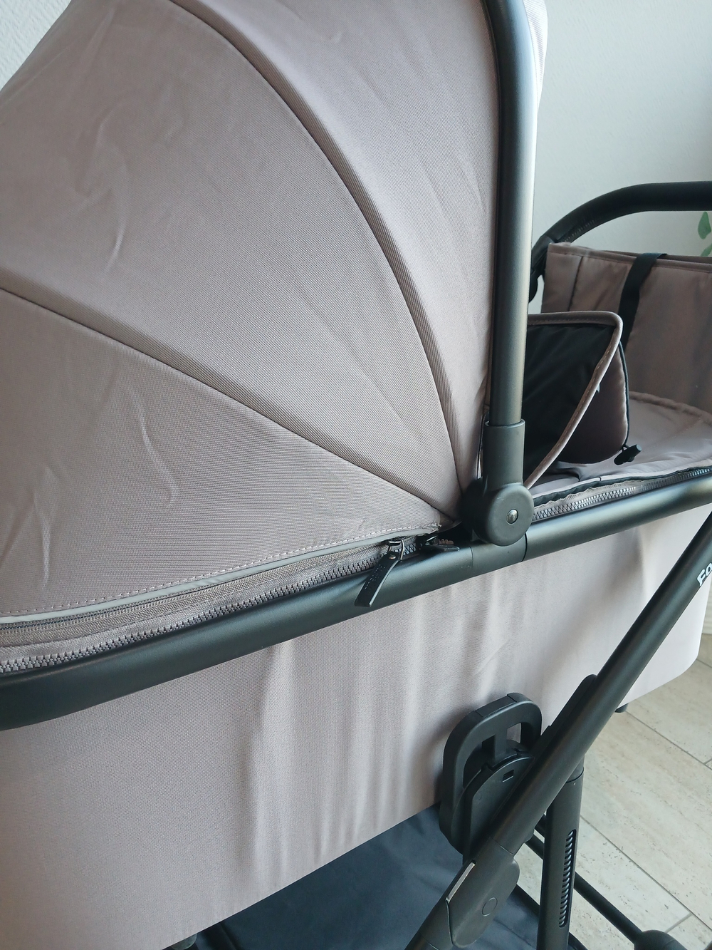 Коляска модульная 3в1 Sola Trio Comfort (Greige/Серый)