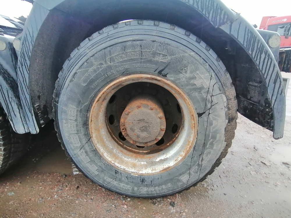 Shacman (Shaanxi) SX* 6x4 Седельный тягач SX42584V324 (Дизельный, 11,6 л, 423 л.с., АТ)