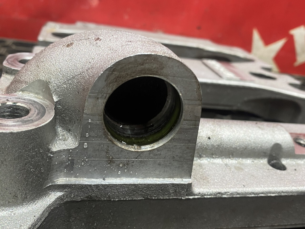 Плита двигателя