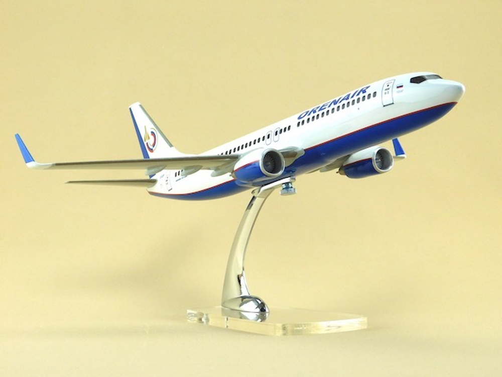 Модель самолета Boeing 737-800 (М1:100, Orenair)