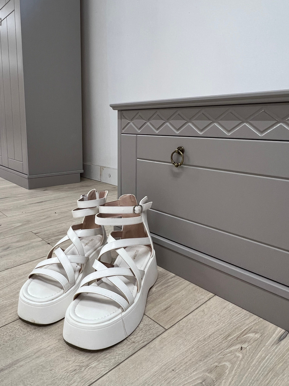 Банкетка Индра из МДФ, серая