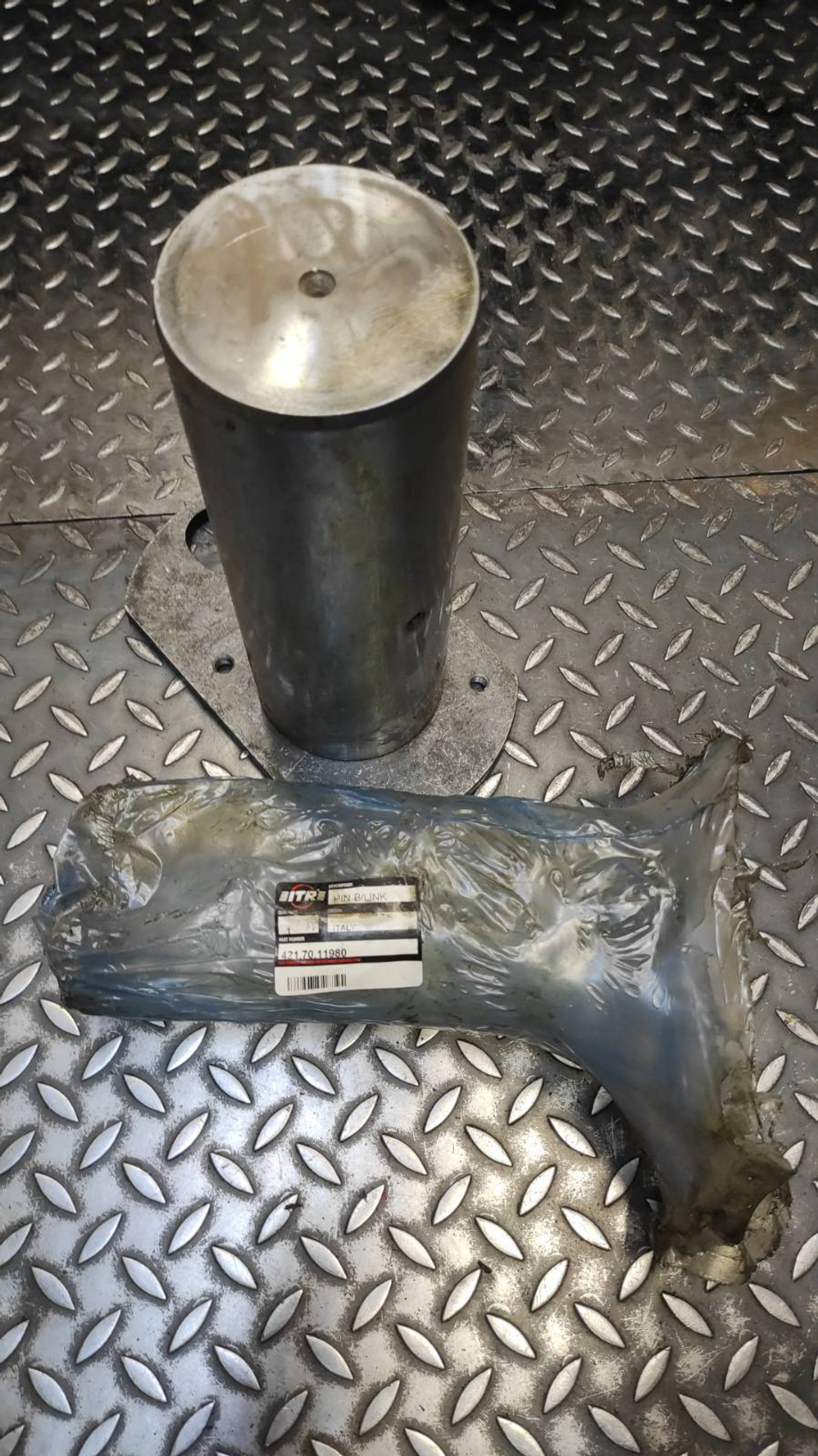 Палец 421-70-11980