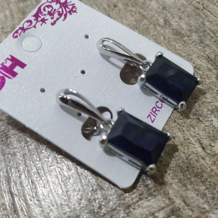 Серьги на англ.заст. Cubic Zirconia подвеска прямоугольник цвет синий металл серебристый