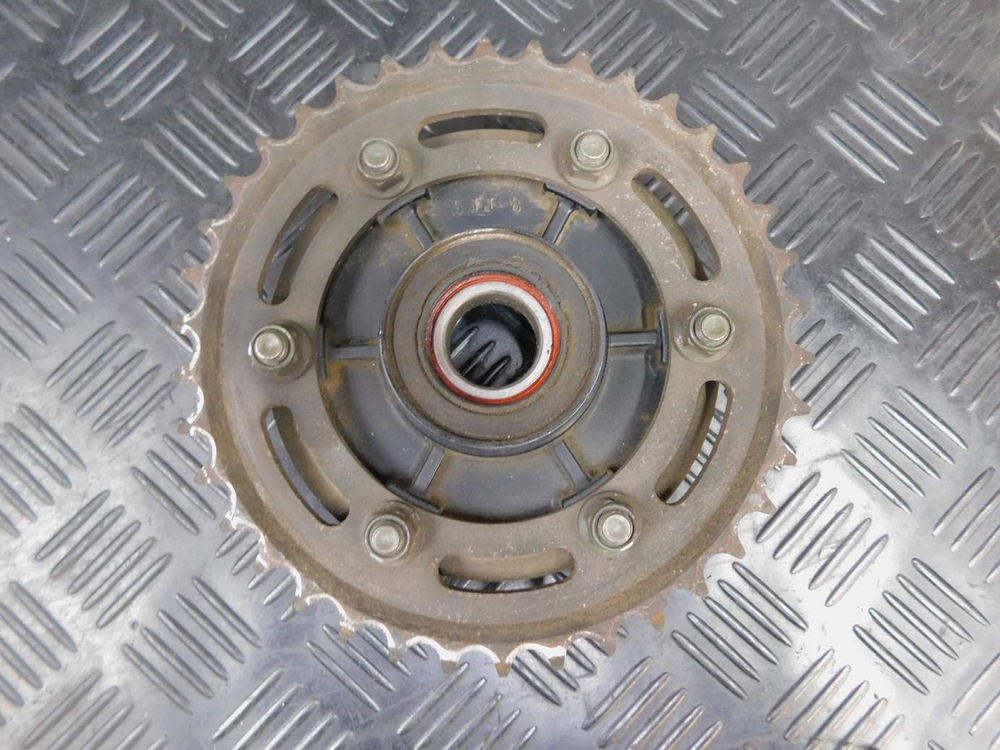 Ступица заднего колеса Yamaha XJR1300 RP03J 2005 (с демпферами)