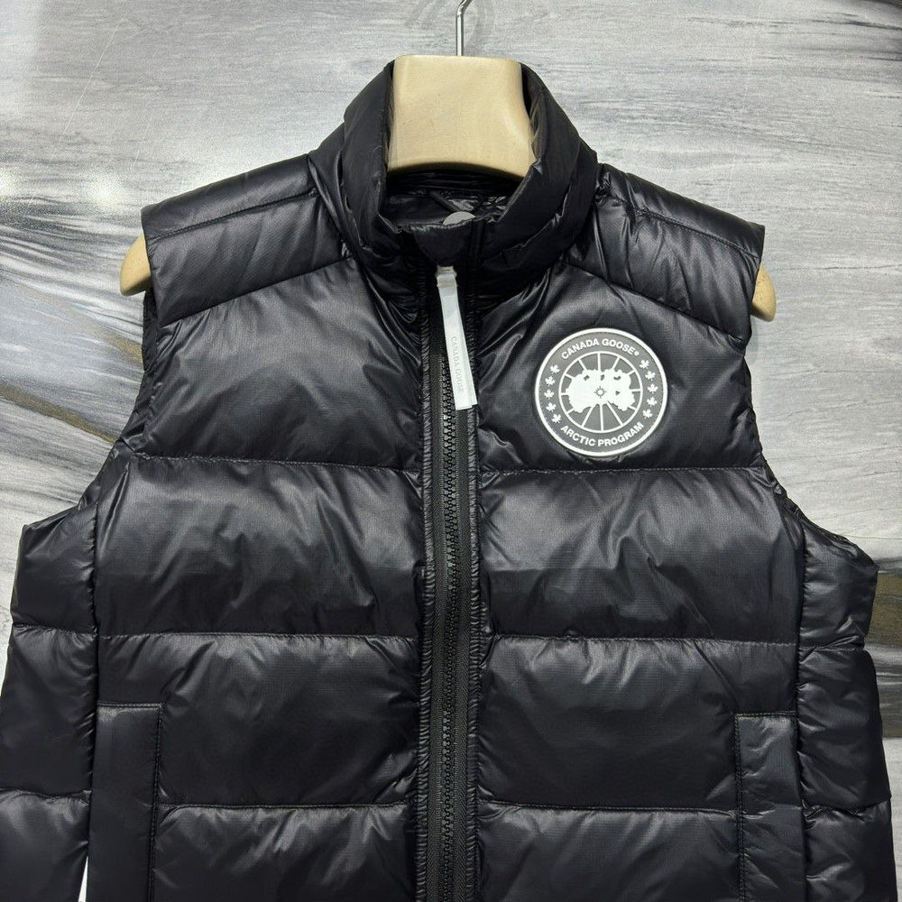Жилет Canada Goose