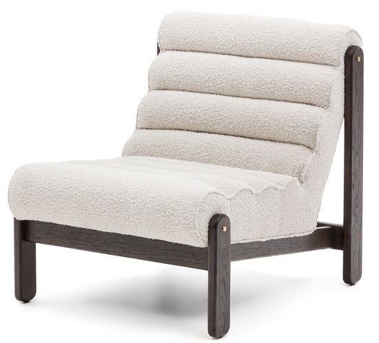 Magira Кресло из белой ткани букле и массива дуба с темной отделкой