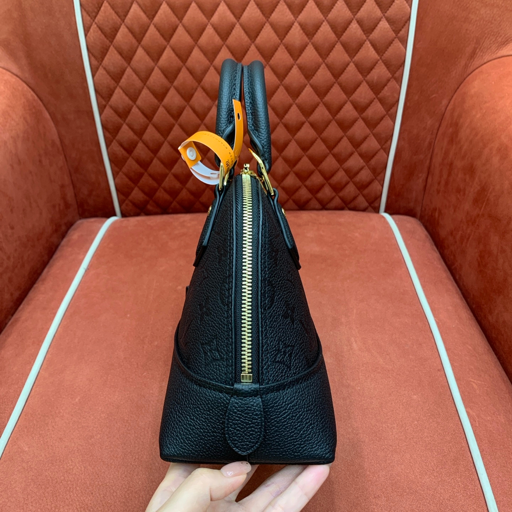 Louis Vuitton Alma BB