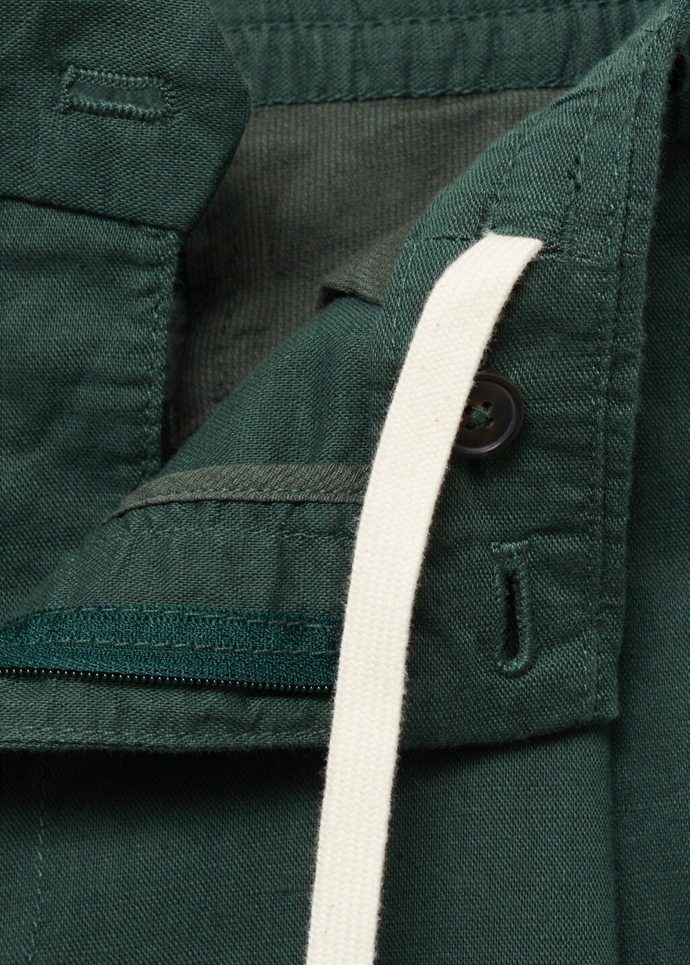 Льняные брюки slim fit со шнурком