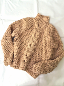Свитер крупной вязки