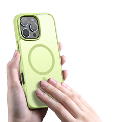 Защитный матовый чехол зеленого цвета (Lime Green) с MagSafe для iPhone 16 Pro Max, серия Yind Series от Dux Ducis