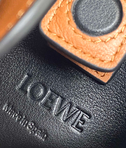 Loewe  Elephant Pocket 18 cm