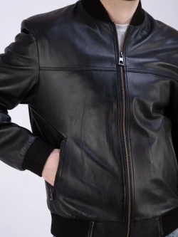 Бомбер из натуральной кожи
