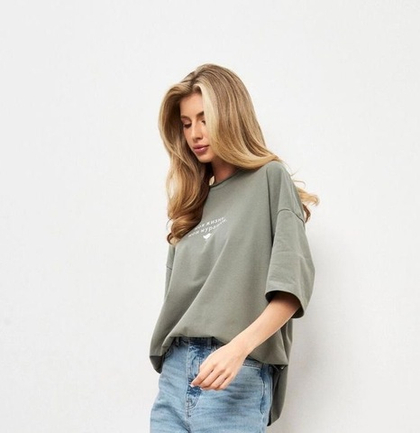 футболка в цвете хаки "мои мурашки"