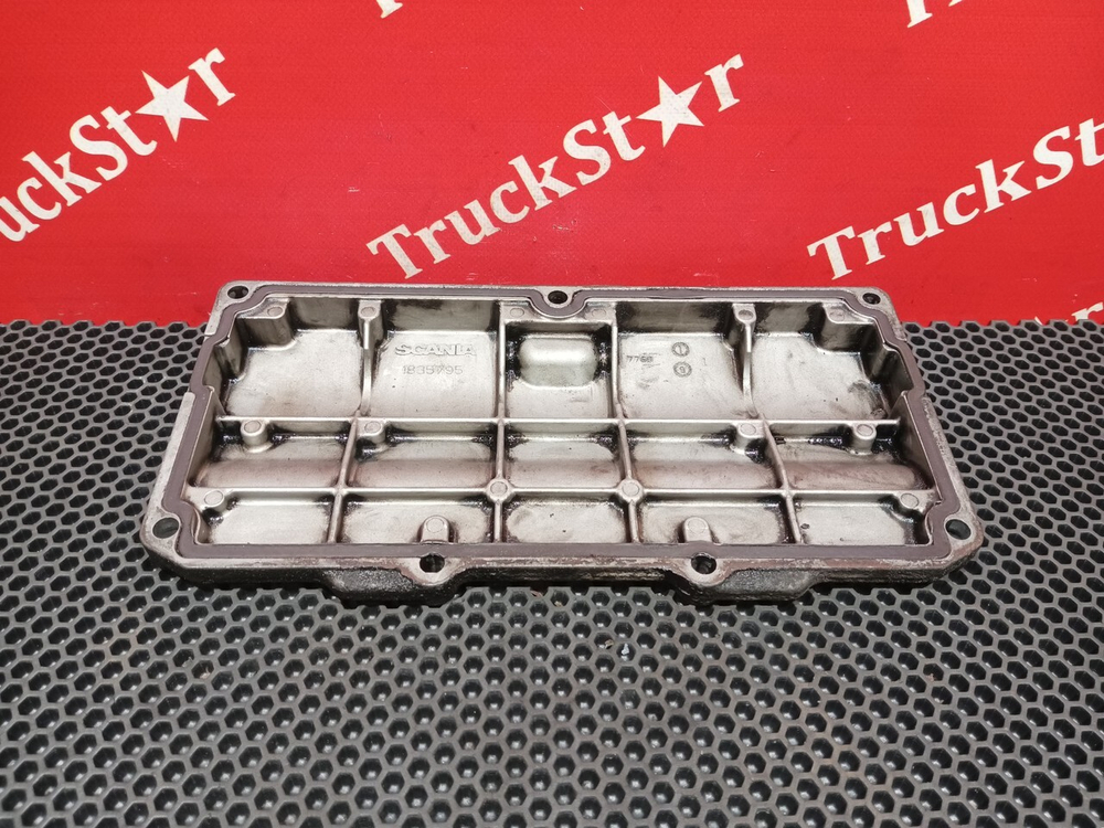 Крышка блока цилиндров