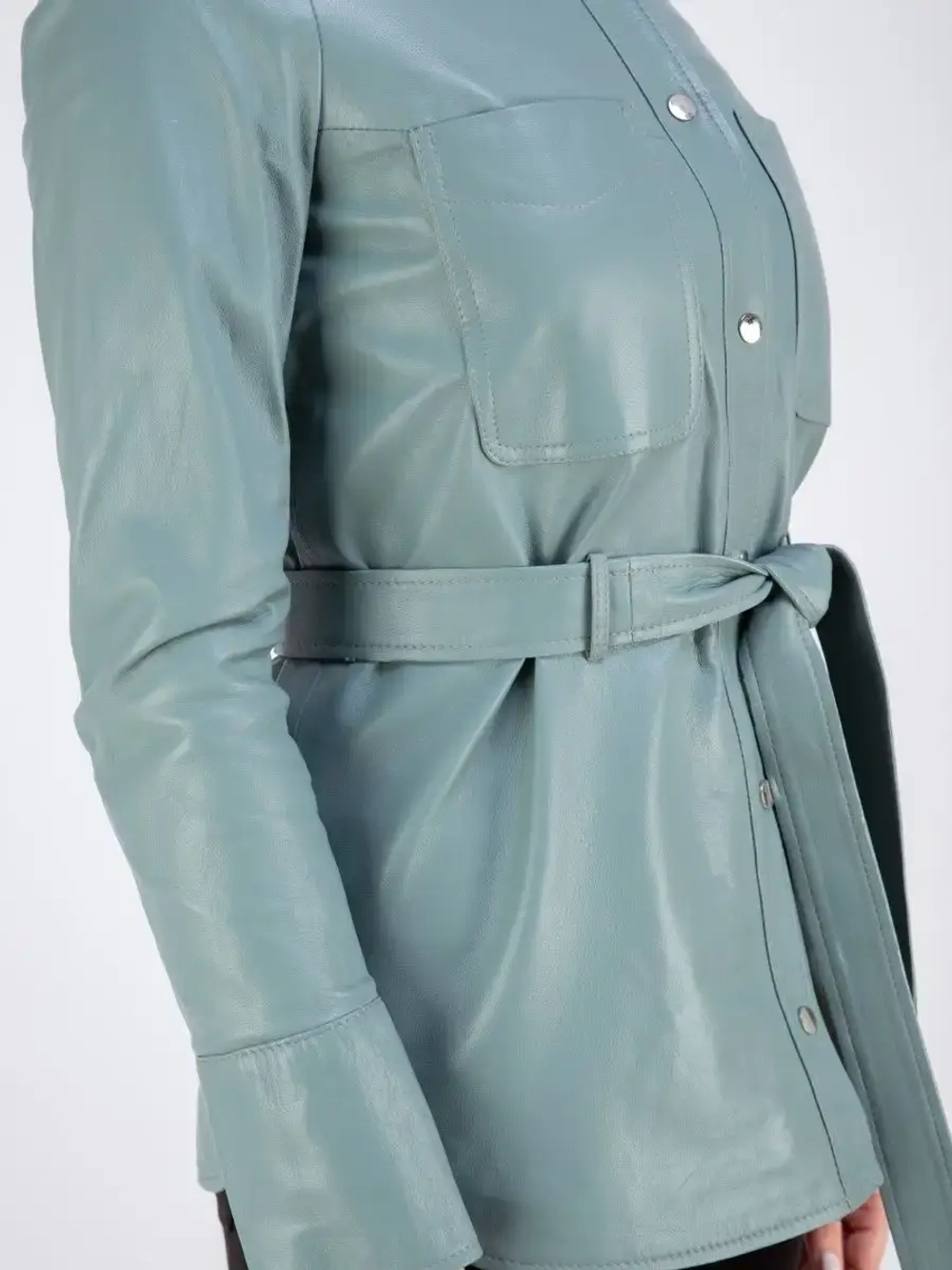 Кожаная куртка весна - лето рубашка