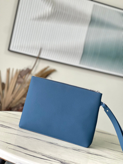 Louis Vuitton Takeoff Pouch