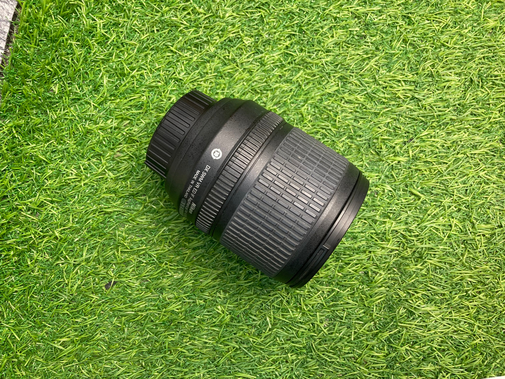 Nikon 18-105mm 3.5-5.6G AF-S ED DX VR Nikkor