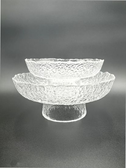 Блюдо из стекла 20 см. на ножке