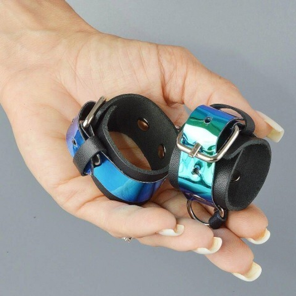 Брелок-сувенир "Наручники" в голубом цвете